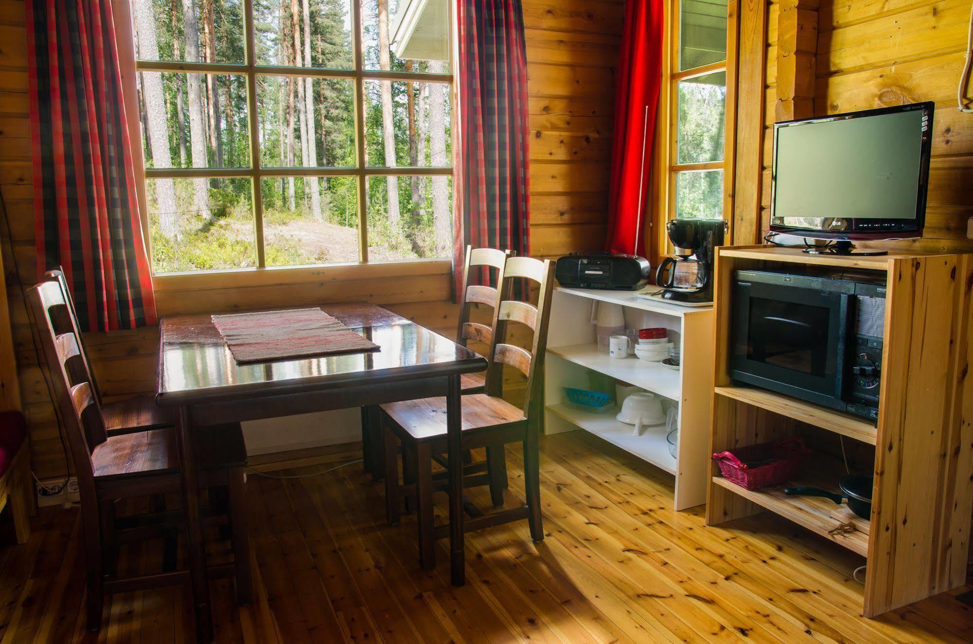Ahvenlampi Camping Saarijärvi Екстериор снимка
