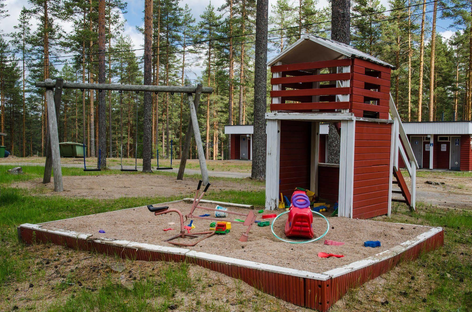 Ahvenlampi Camping Saarijärvi Екстериор снимка